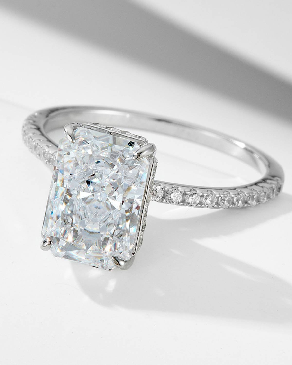 Shani Radiant Solitaire Ring – Silver Rhodium Edition